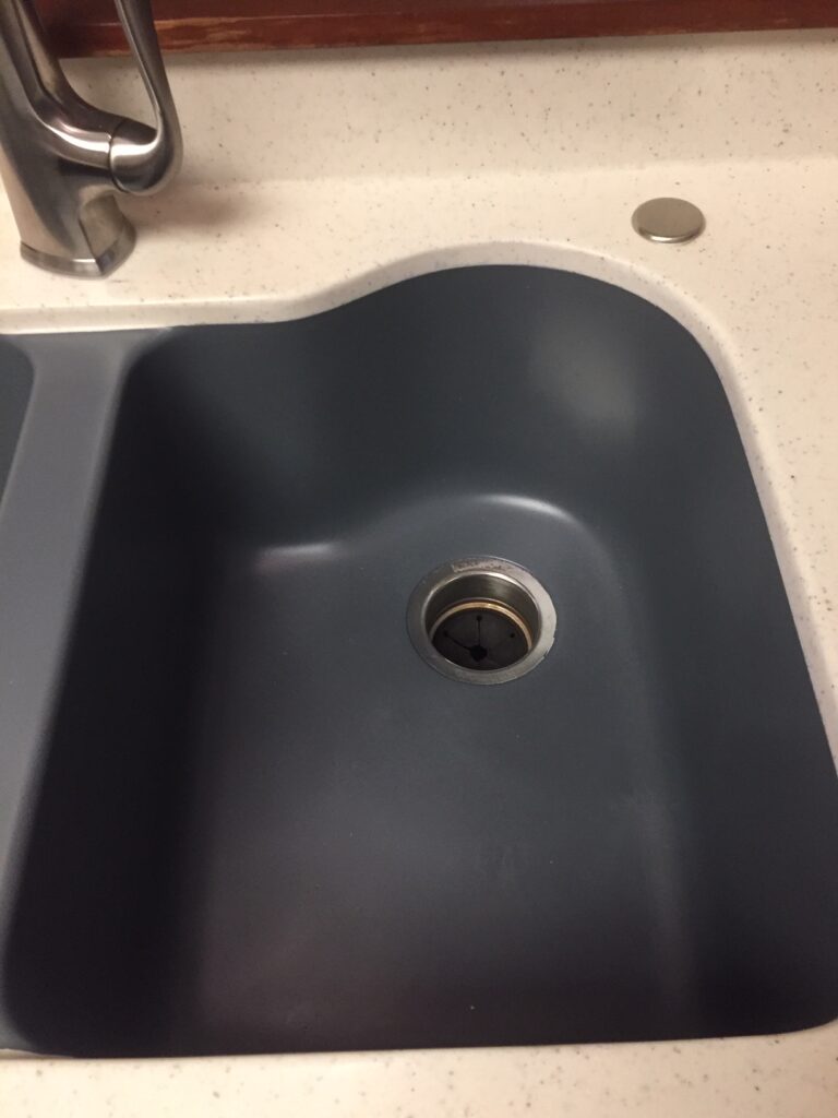 Sink was resurfaced in a fresh "Web Gray" base coat, followed with a semi-gloss clear topcoat (AFTER)